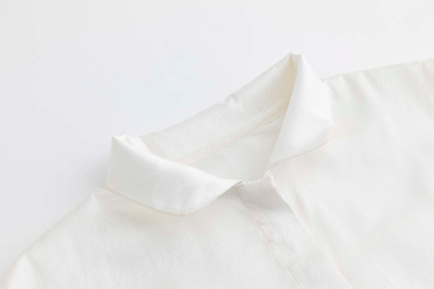 Eastern Dream - White Imitation Silk Suit
