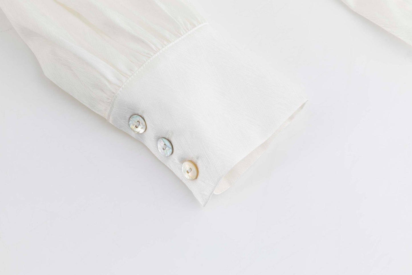 Eastern Dream - White Imitation Silk Suit