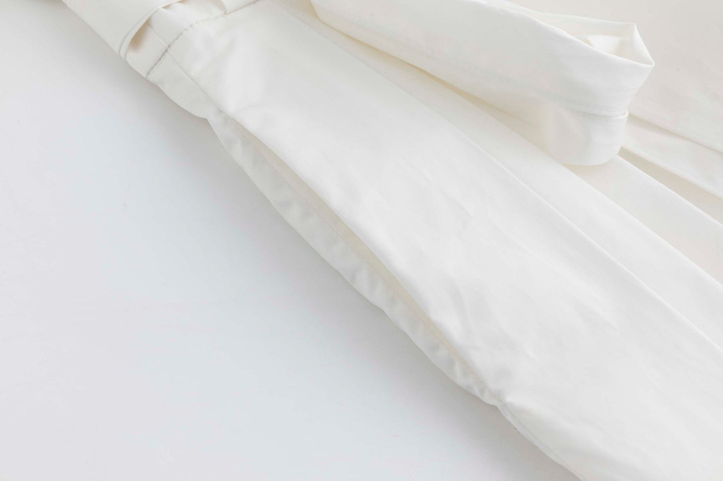 Eastern Dream – White Belted Wide-Leg Trousers