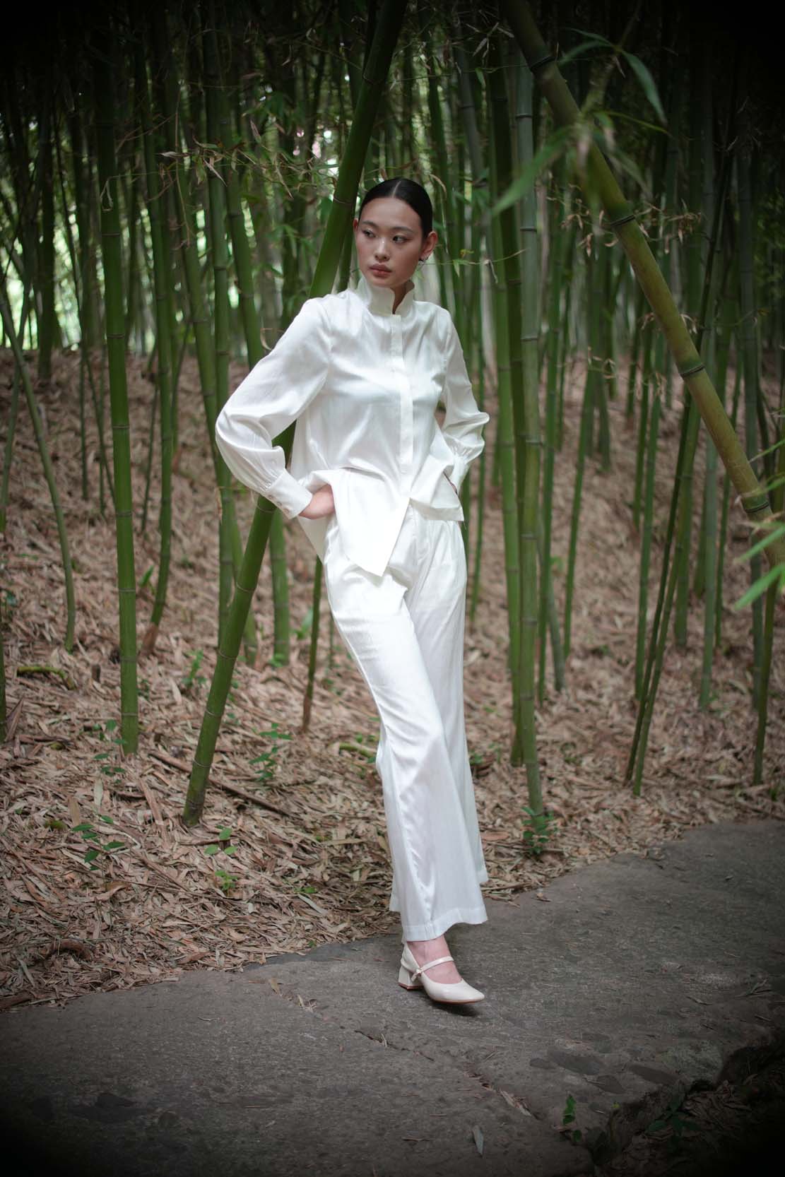 Eastern Dream - White Imitation Silk Suit
