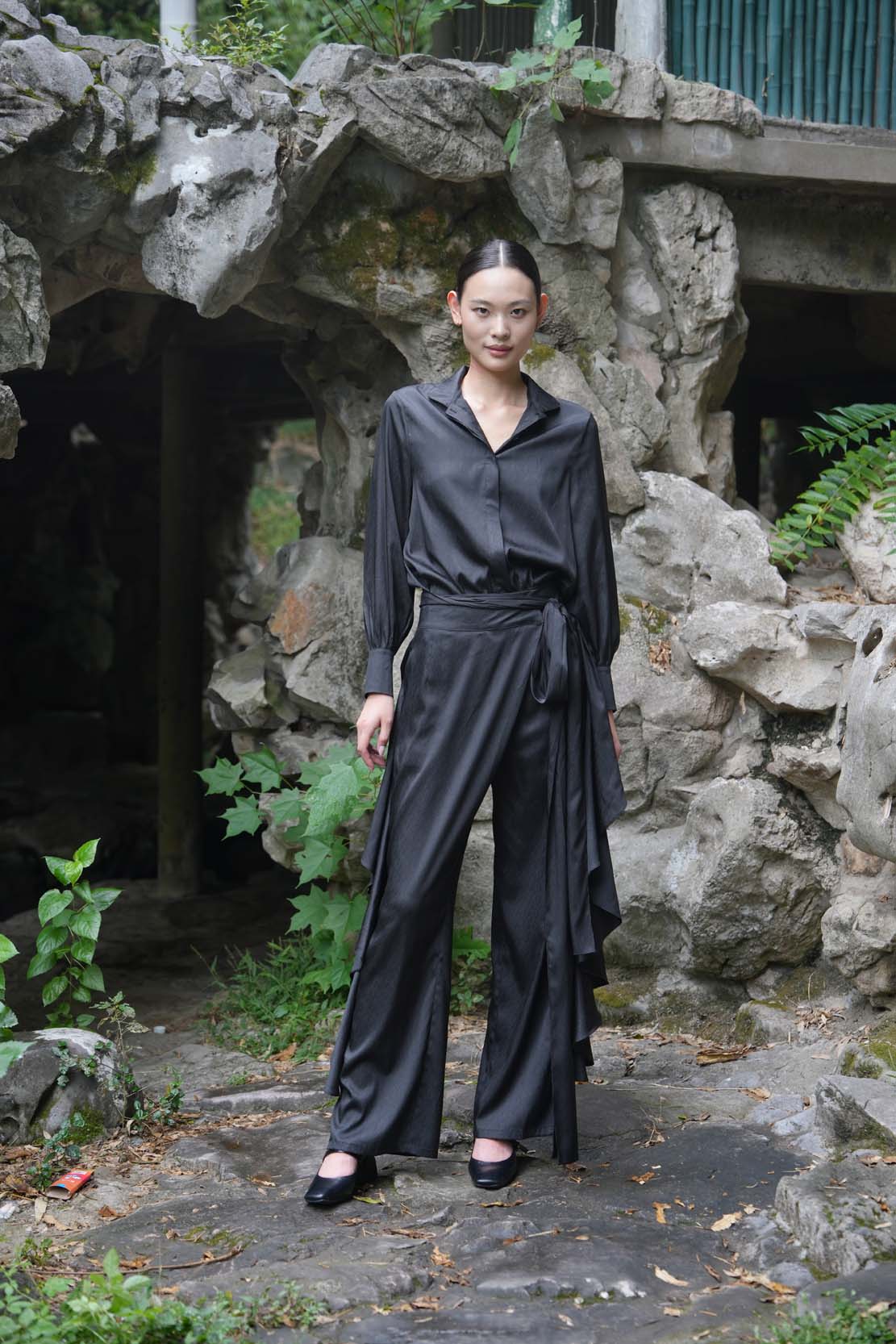 Eastern Dream –  Black Imitation Silk Suit